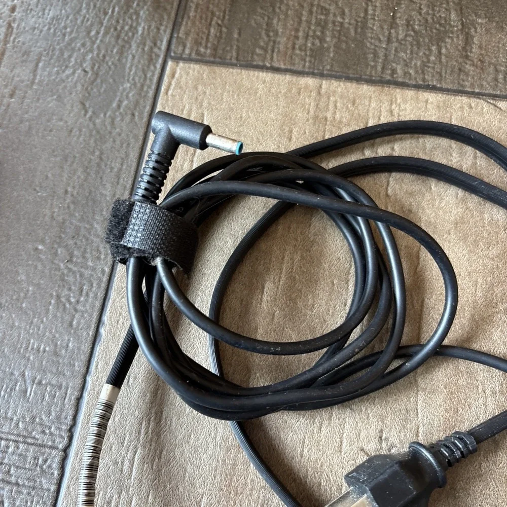 Genuine 45W HP AC Adapter Charger 19.5V 2.31A Model TPN-CA14 P/N L25296-003
